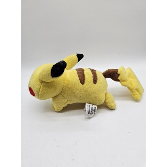 Pokémon Pinkachu 11" Plush Sleeping Laying Down Pinkachu - Picture 3 of 10